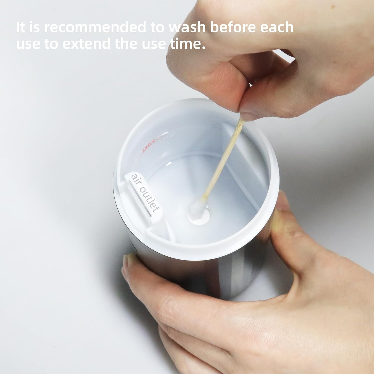 Car Aromatherapy Diffusers for Essential Oils，Mini USB Air Scent Small Humidifier with 7-LED Color Changing for Car Room Home Office Bedroom